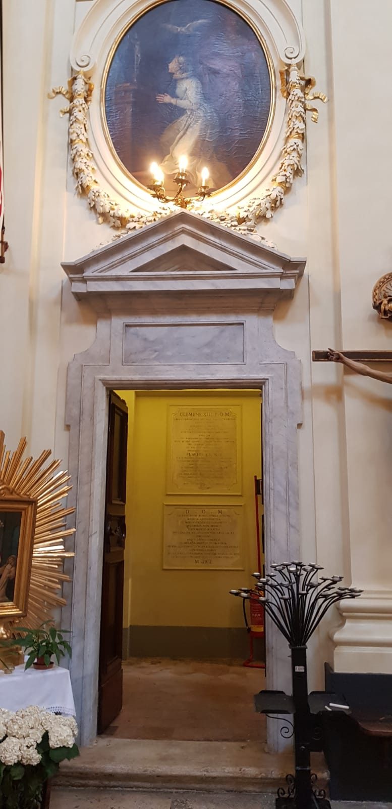 View of Lorenzo De Rossi's funeral monument, Rome (by dAngelo-Froio).jpeg